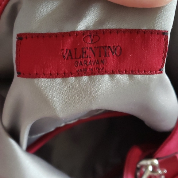 Authentic Valentino Flower tote - Picture 3 of 5